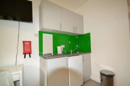 Unit       London Road, Kingston Upon Thames, Image 6