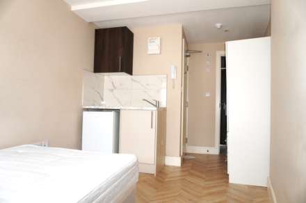 Rosebank Road, Hanwell, Image 2