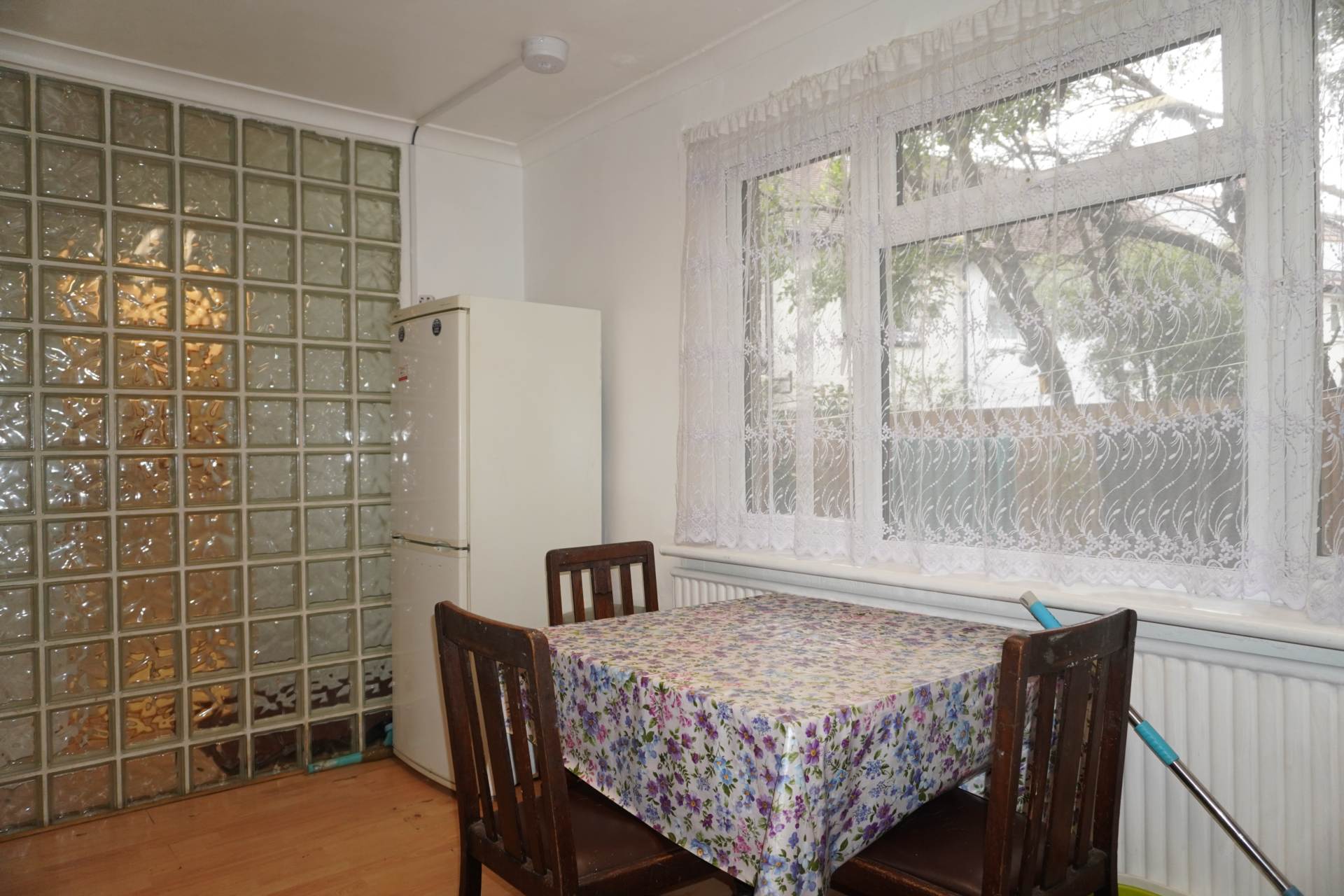 Berry Way, South Ealing, Image 5
