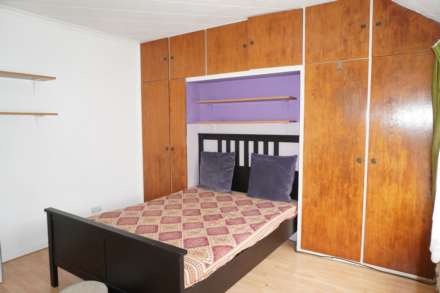 Berry Way, South Ealing, Image 12