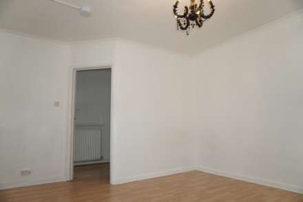 Berry Way, South Ealing, Image 2