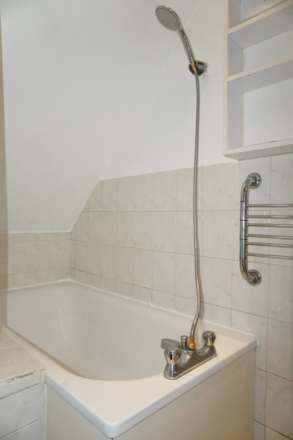 Berry Way, South Ealing, Image 8