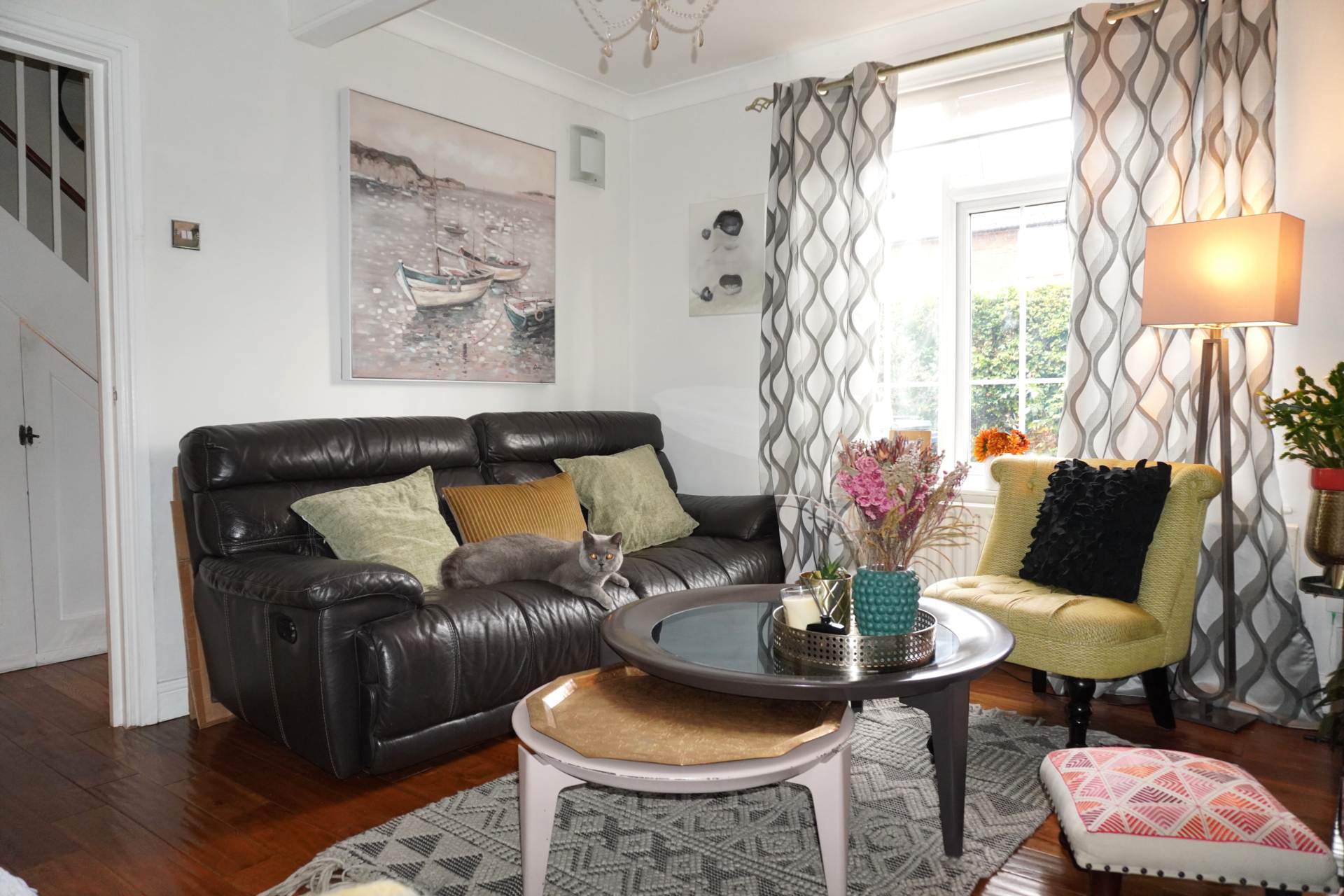 West Court Crescent, London, Image 3