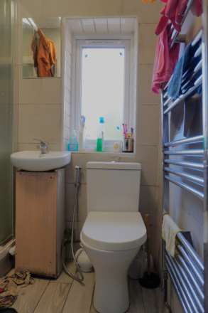 Windmill Lane, Greenford, Image 7