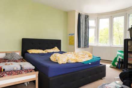 2 Bedroom Flat, Kenton Lane, Harrow