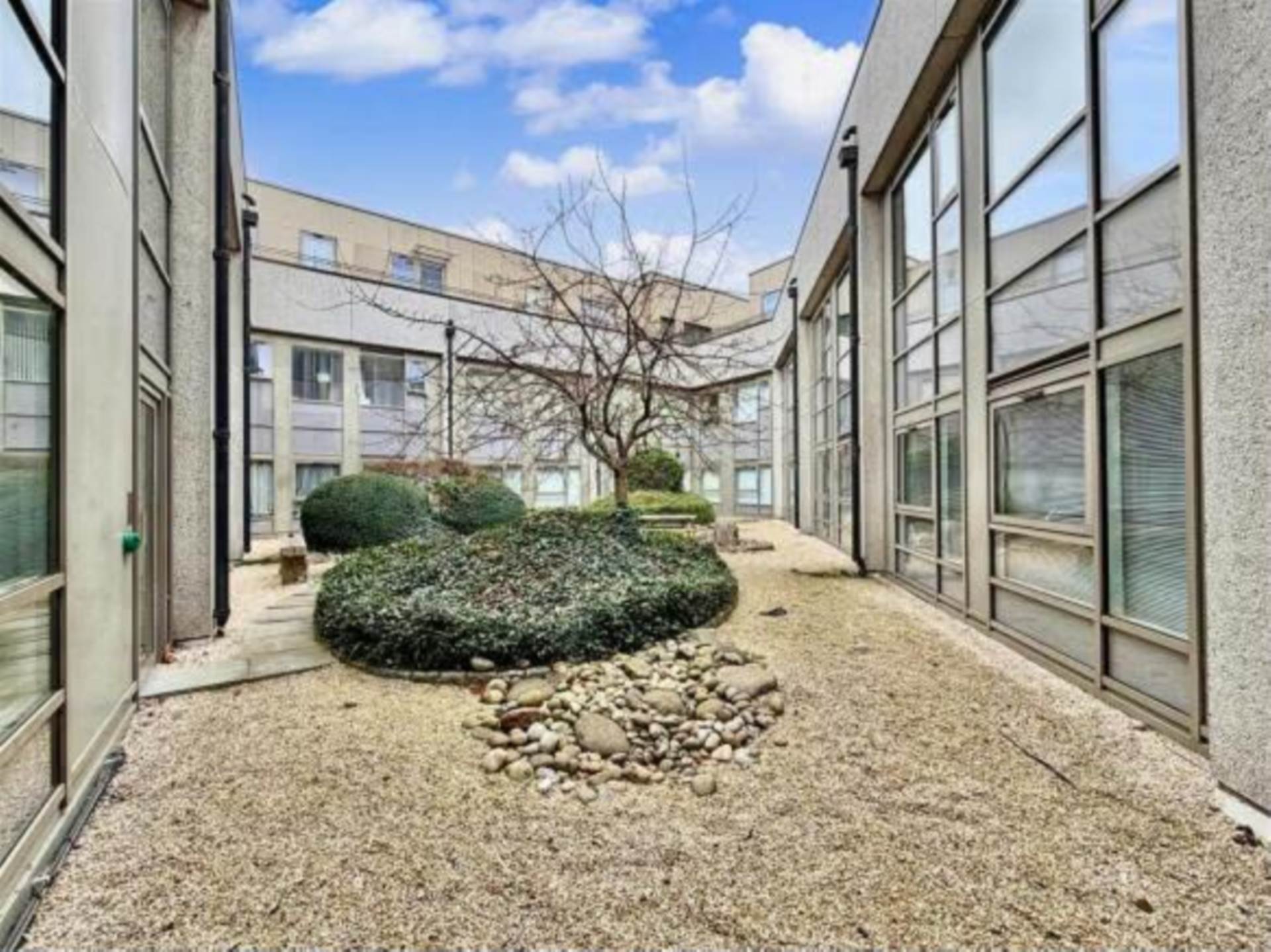 Tyran Appartment, Hounslow, Image 4