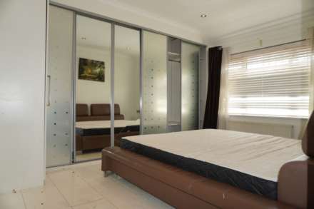 Harrow Rd, Wembley, Image 4