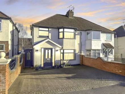 Property For Sale Deaconfield Road, Hemel Hempstead