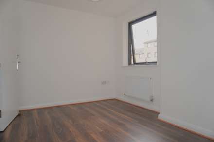 Hirst Crescent, Wembley, Image 5