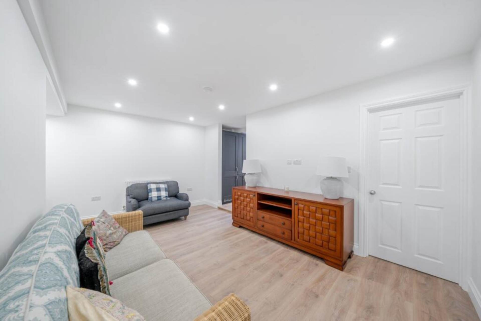 Hetley Road, London, Image 6