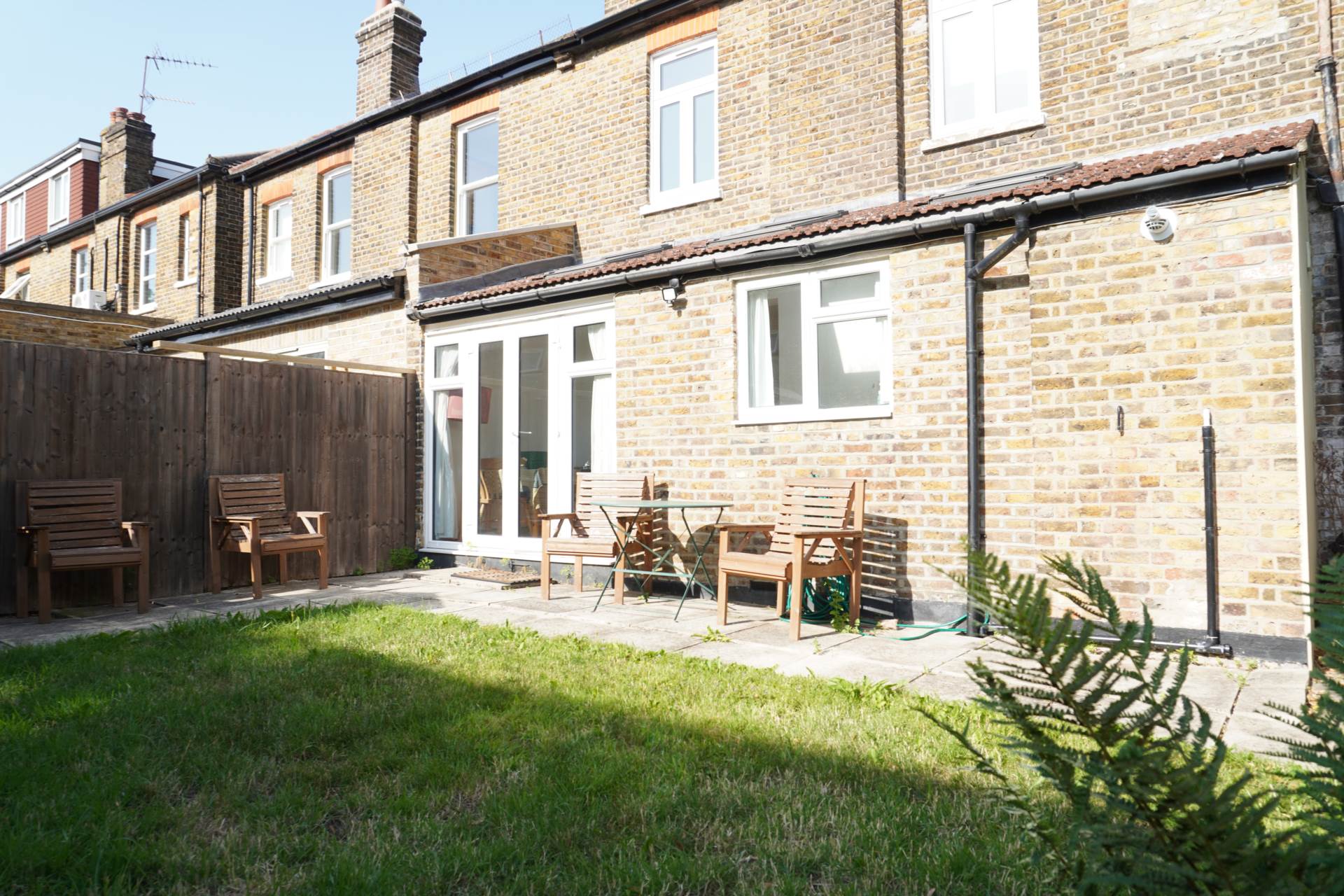 Kingsley Avenue, London, Image 8