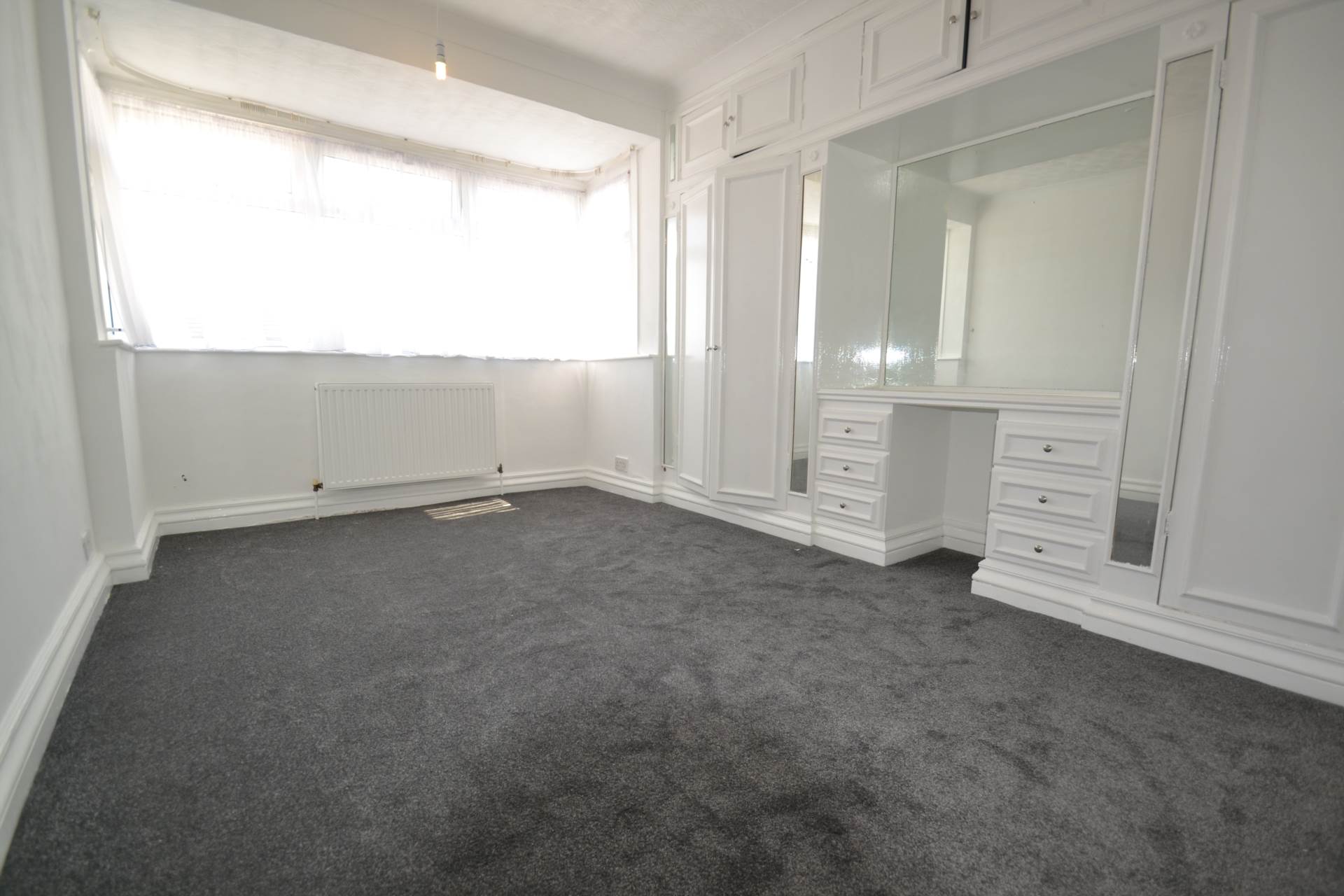 3 Bed House in Greenford, Image 11