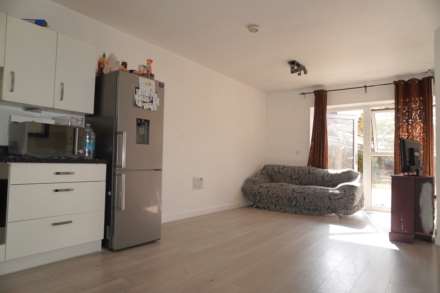 Salisbury Road, Southall, Image 3