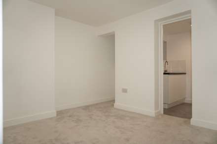 Uxbridge Road, London, Image 1
