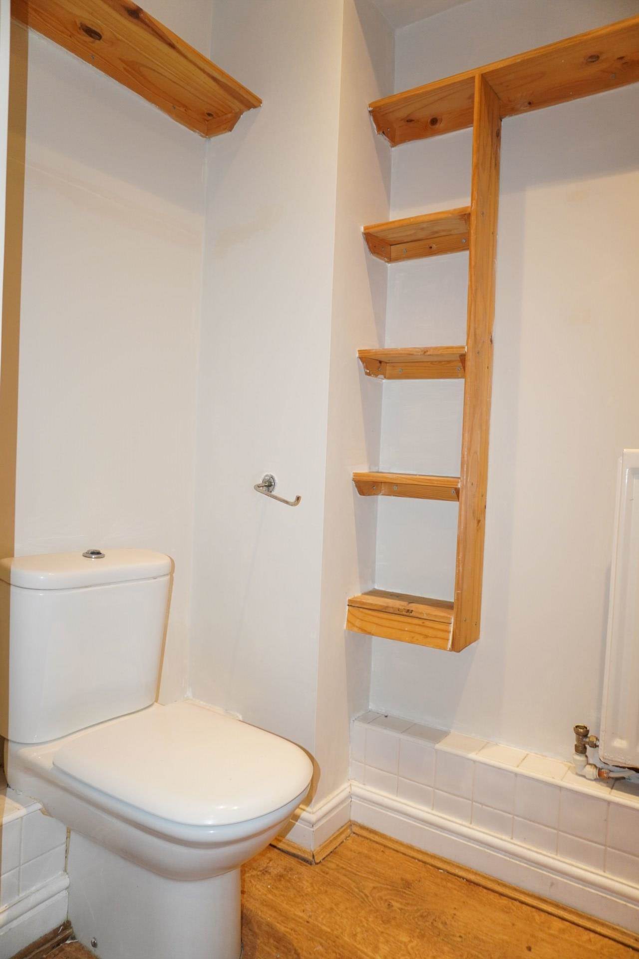 Kingsleigh Close, Brentford, Image 11