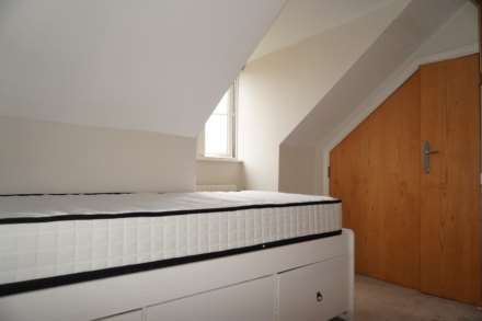 Kingsleigh Close, Brentford, Image 7