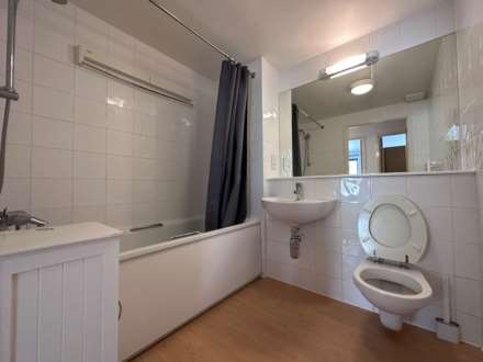 Palmerston Road, London, Image 5