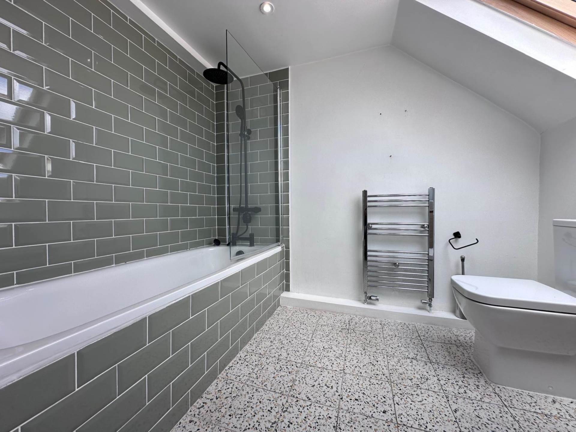 Gordon Road, London, Image 7
