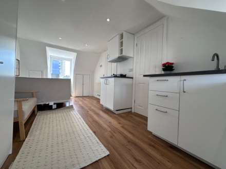 Property For Rent Gordon Road, London