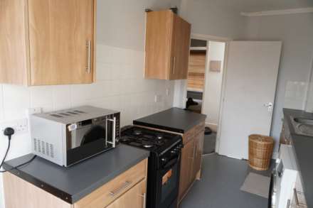 Askew Road, London, Image 2