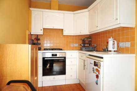 Mellitus Street, London, Image 5