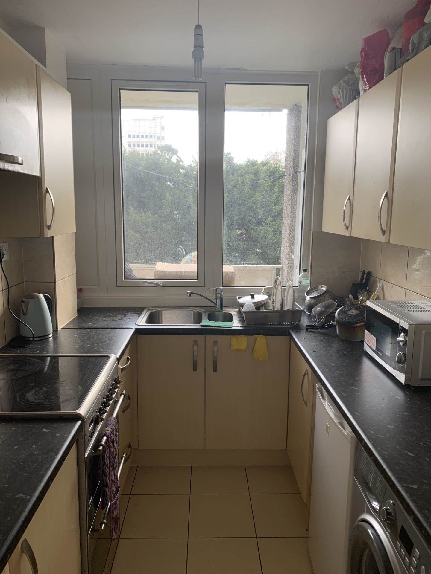 Greenlaw Court, London, Image 1