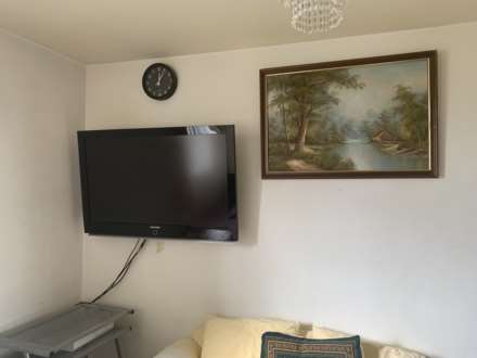 Greenlaw Court, London, Image 11