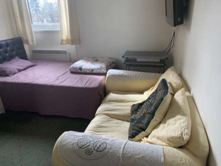 Greenlaw Court, London, Image 12