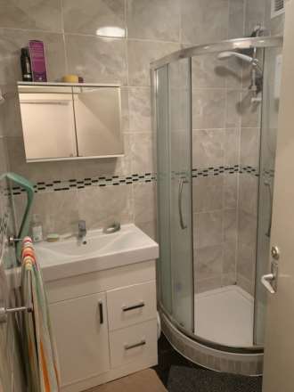 Greenlaw Court, London, Image 5
