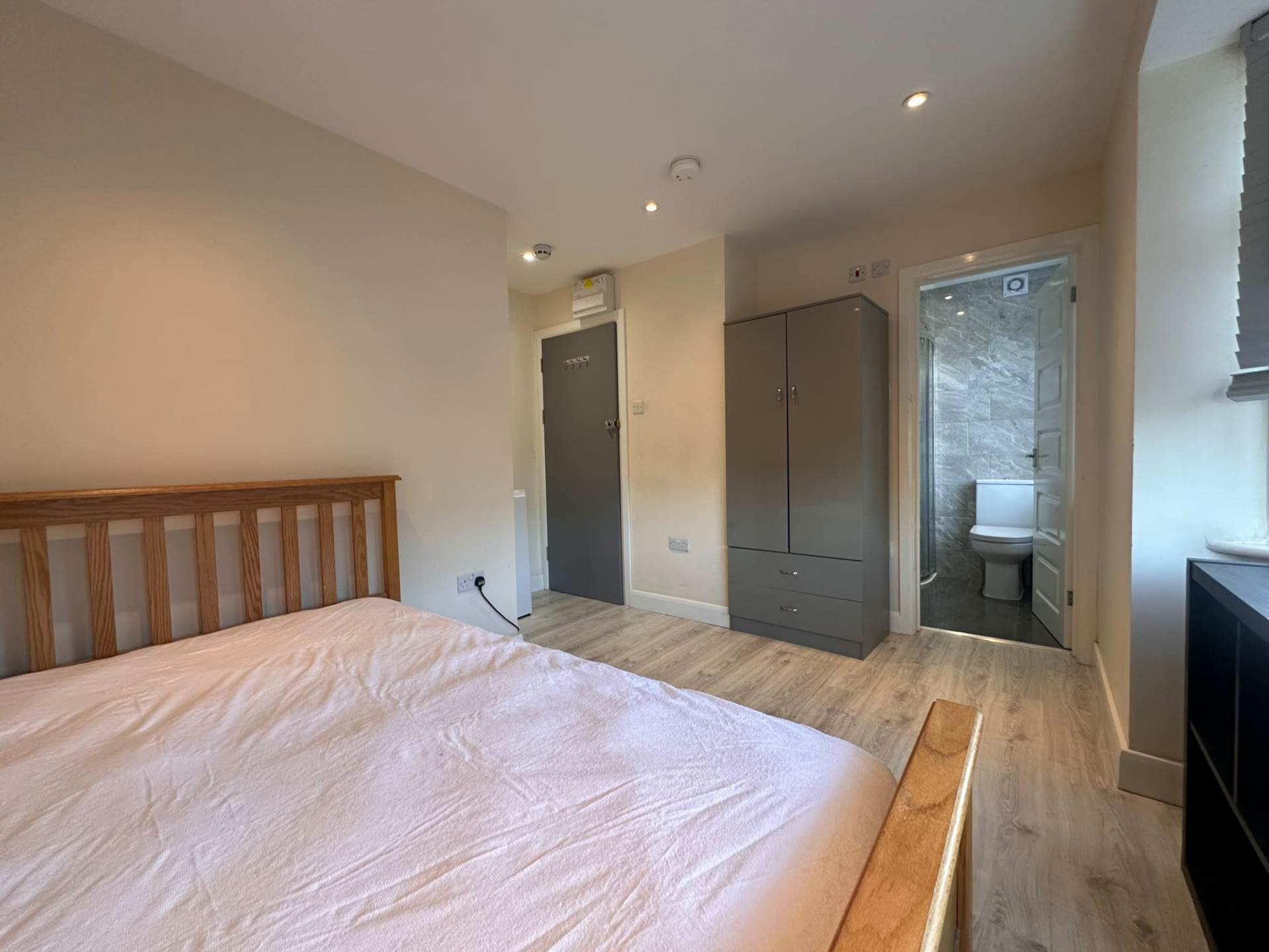 Empire Road, Greenford, Image 2