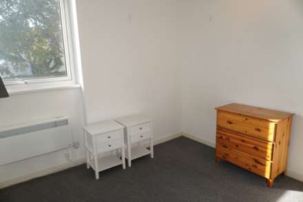 Greenlaw Court, London, Image 15