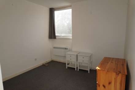 Greenlaw Court, London, Image 16