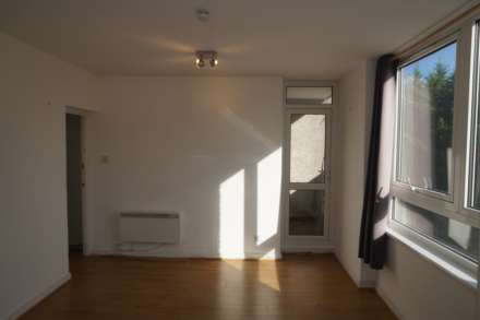 Greenlaw Court, London, Image 4