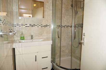 Greenlaw Court, London, Image 6