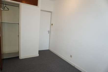 Greenlaw Court, London, Image 9