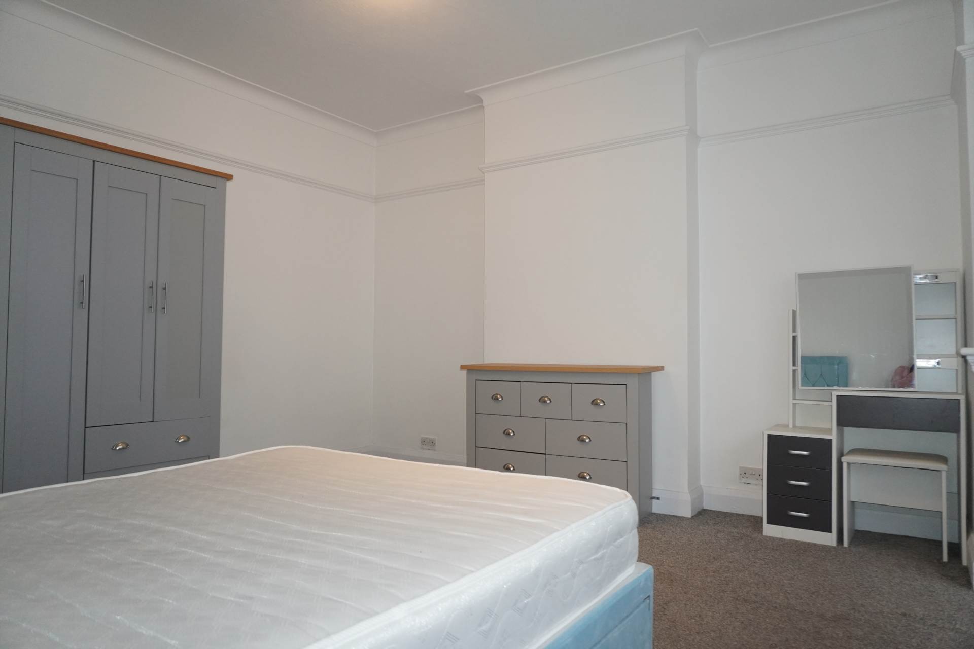 Connington Road, London, Image 14
