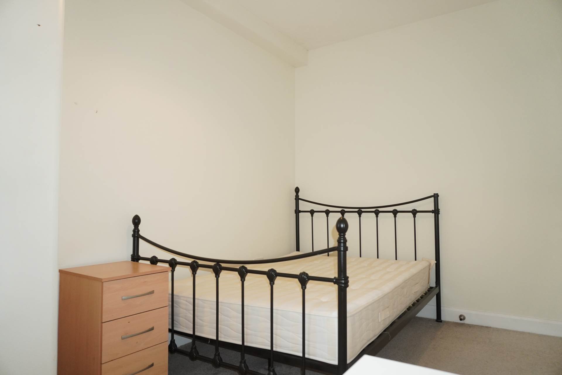Grange Park, London, Image 9