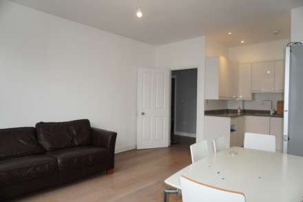 Grange Park, London, Image 5