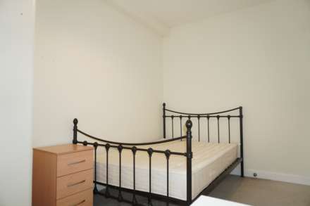 Grange Park, London, Image 9