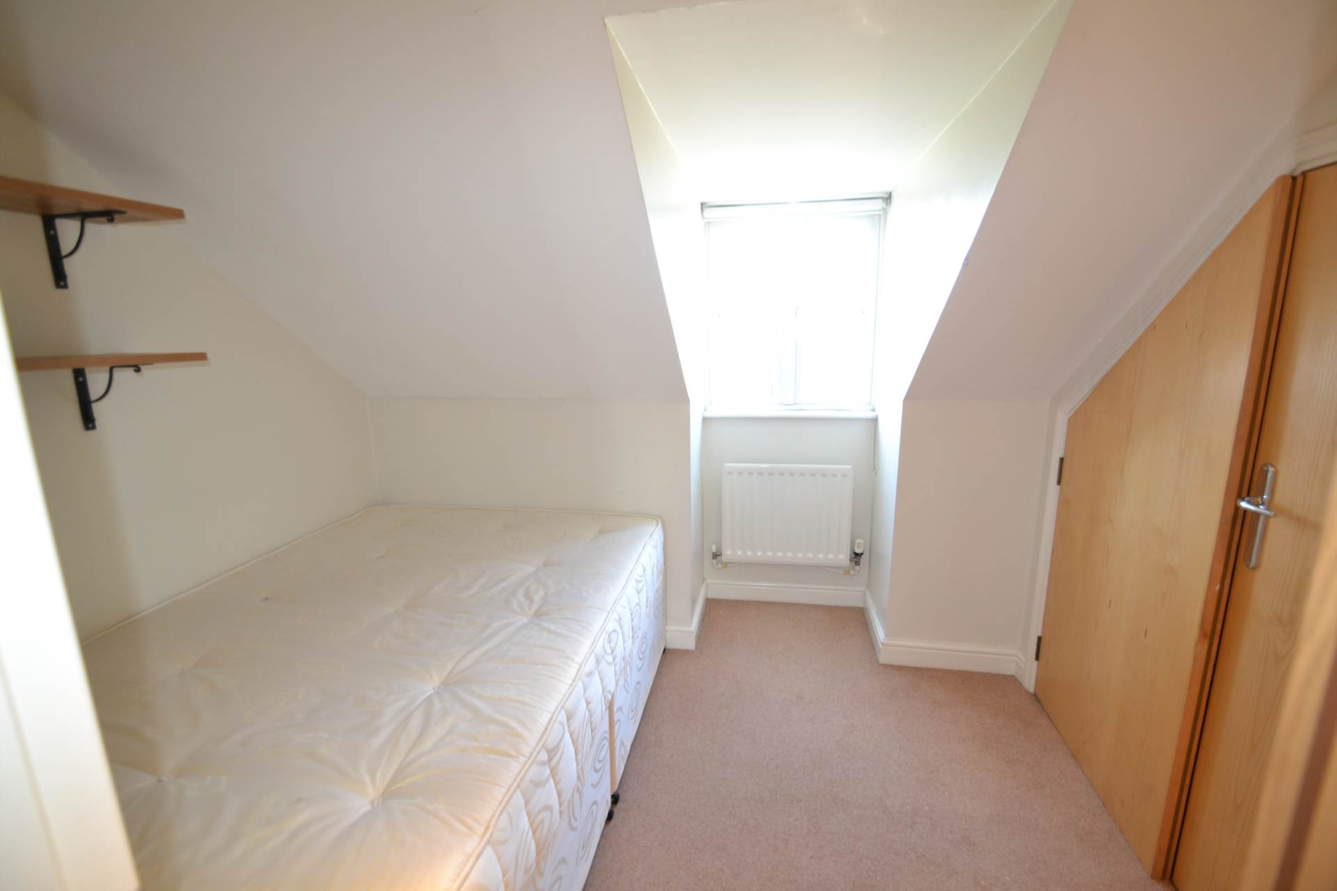 Kingsleigh Close, Brentford, Image 12
