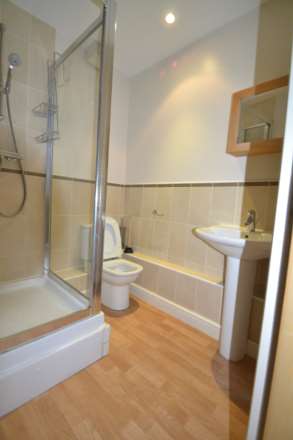 Kingsleigh Close, Brentford, Image 10