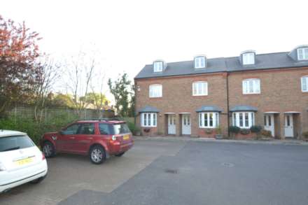 Kingsleigh Close, Brentford, Image 4