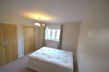 Kingsleigh Close, Brentford, Image 5