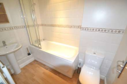 Kingsleigh Close, Brentford, Image 7