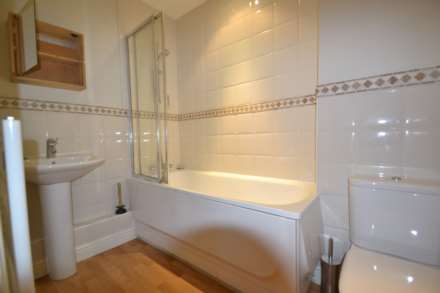 Kingsleigh Close, Brentford, Image 9