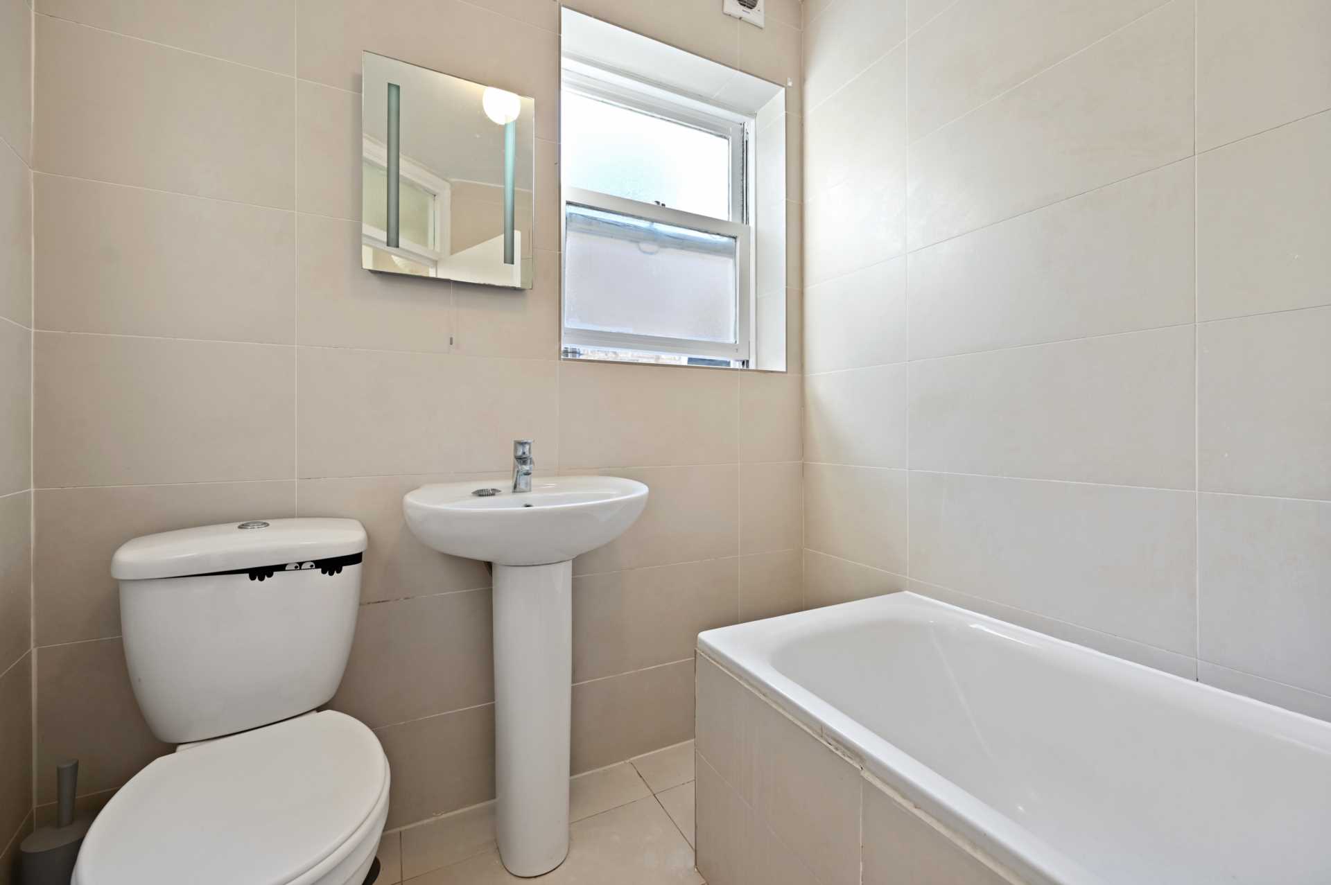 Townmead Road, Fulham, London SW6 2SR, Image 11