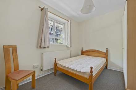 Blaxland House, White City Estate W12 7NH, Image 5