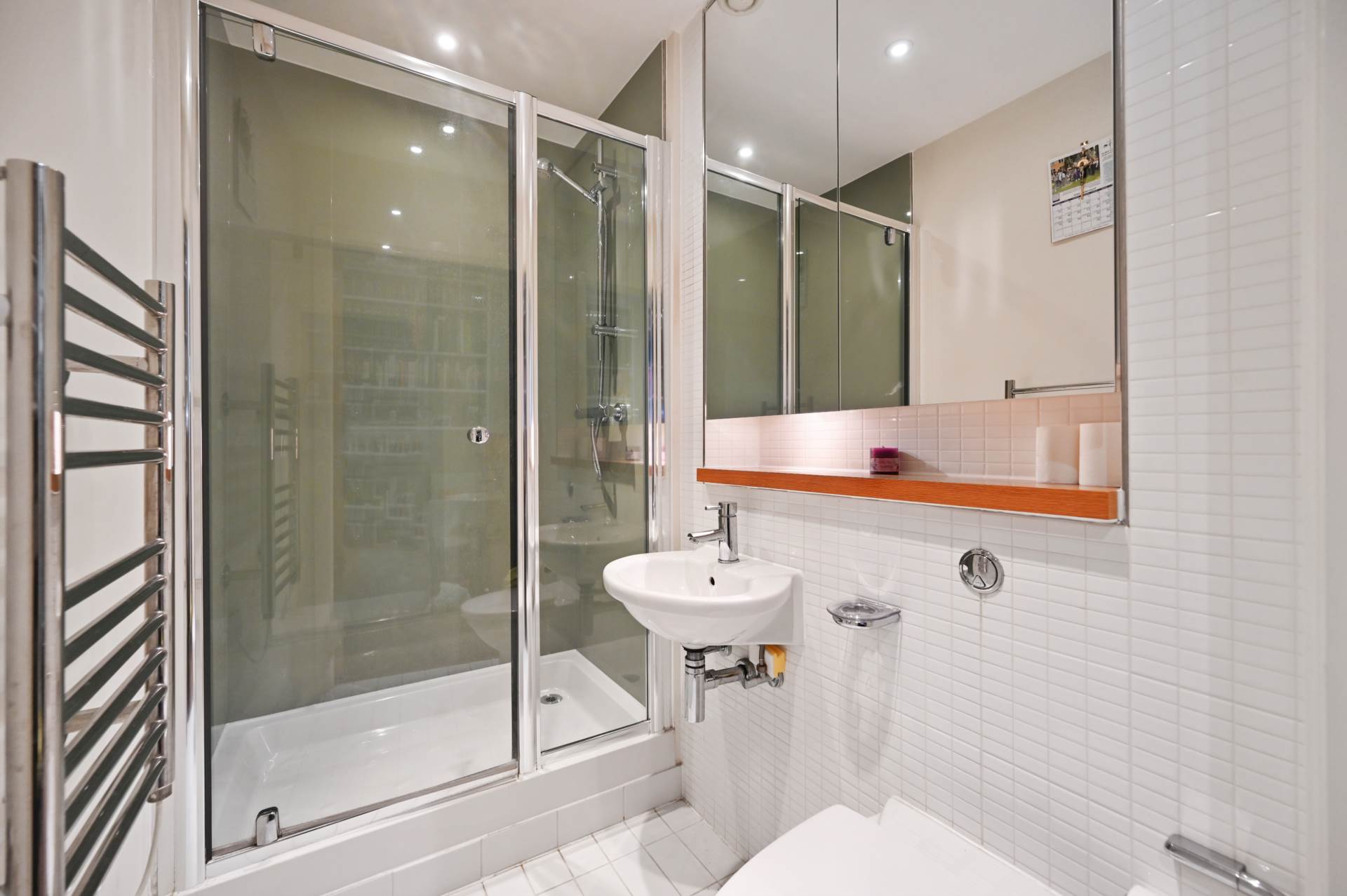 Bromyard Avenue, East Acton, London W3 7BS, Image 5