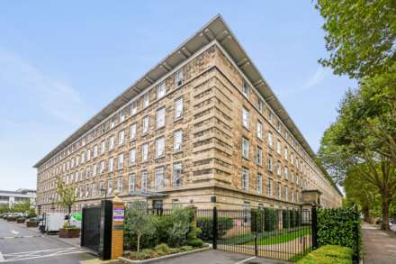 Bromyard Avenue, East Acton, London W3 7BS, Image 12