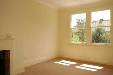 Oakley Avenue, Ealing, W5 3SD, Image 2